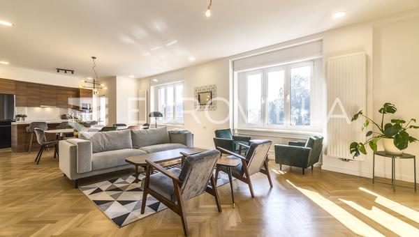 Zagreb, Ribnjak, moderan četverosoban stan površine 130 m²
