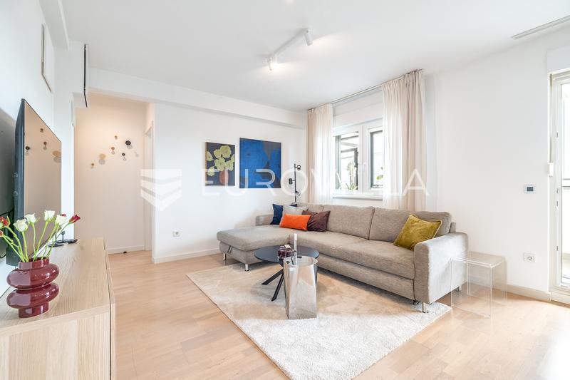 Zagreb, Trešnjevka, attractive two-room apartment with garage parking space, 55 m² - 2