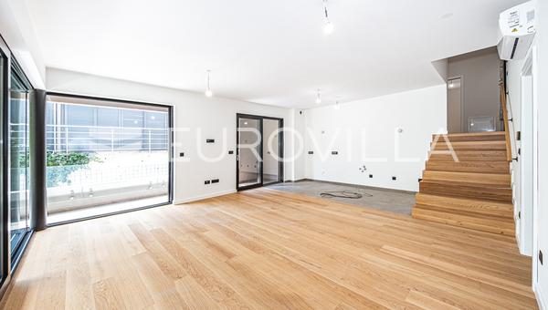 Zagreb, Jelenovac, eksklusiv fireværelses lejlighed, 145 m²