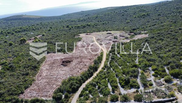 Solta, Donje Selo, 2,5 ha, terreno agrícola com potencial de desenvolvimento