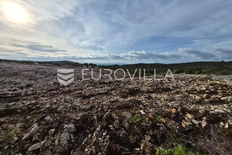 Šolta, Donje Selo, 2.5 ha, agricultural land with development potential - 5