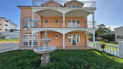 Fažana, Valbandon, luksuriøs villa med tre boligenheder, 360 m²