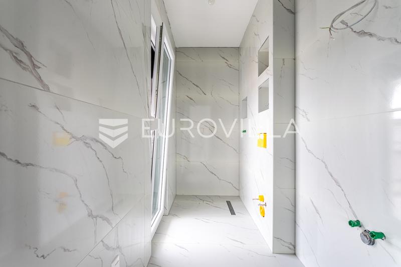 Ciovo, Okrug Gornji, attico trilocale con terrazza sul tetto e vista mare - 17