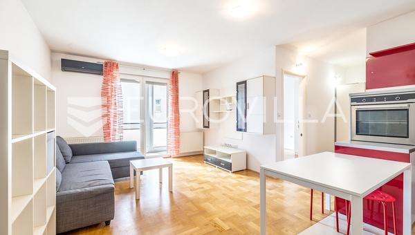 Zágráb, Stenjevec, egyszobás lakás, 47 m²