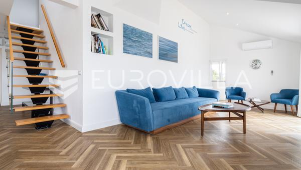 Trogir, Ciovo, moderne penthouse til leje fra 1.10.-1.5.2025.