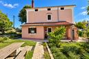 Eiland Cres, Punta Kriza, huis van 280 m² voor renovatie op een ruim perceel van 3.150 m² - 4