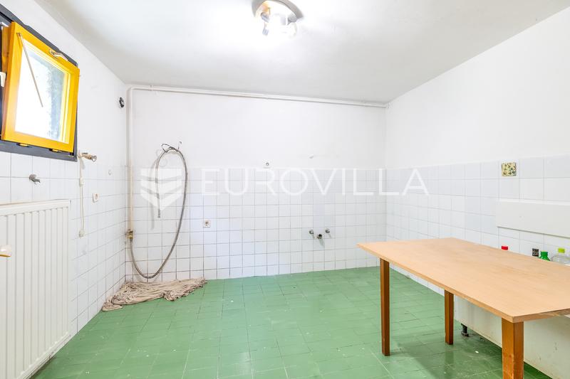Samobor, Giznik - pritličje hiše velikosti 90 m² z vrtom in garažo - 4