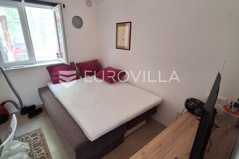 Duga Resa, Mrežnički Brig, kuća 128 m² s 3 apartmana, blizina rijeke Mrežnice - 4