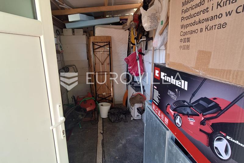 Duga Resa, Mrežnički Brig, kuća 128 m² s 3 apartmana, blizina rijeke Mrežnice - 13