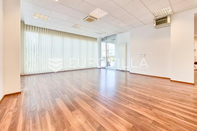 Zagreb, Trešnjevka, Rudeš, Atraktivan poslovni prostor 170 m² s velikom terasom i 2 parkirna mjesta - 2