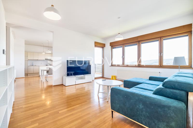 Sestinski vrh, apartamento de luxo de três quartos com terraço e estacionamento 122 m² - 2