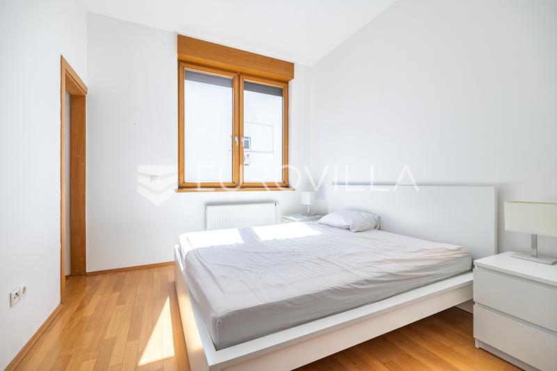 Sestinski vrh, apartamento de luxo de três quartos com terraço e estacionamento 122 m² - 5
