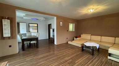 Đakovo, Vila, stambeno, poslovna katnica, 326 m²