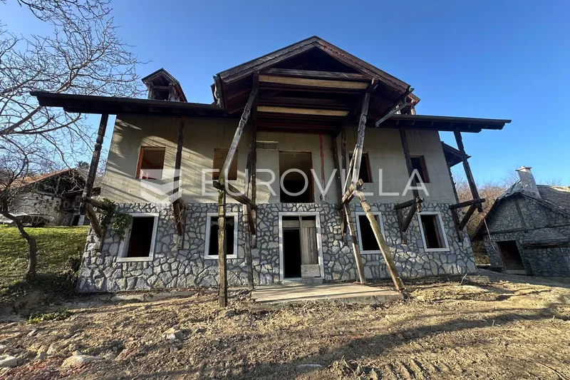 Samobor, eko imanje od tri objekta 1000 m² na parceli 15 000 m² 29