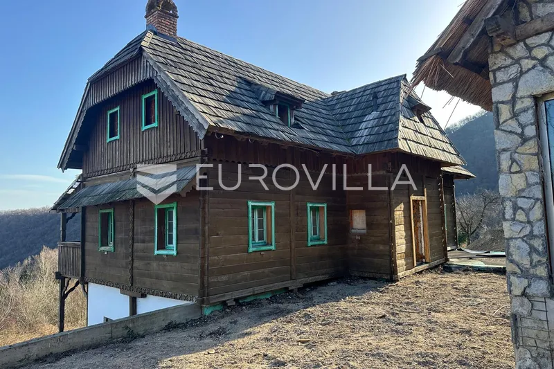 Samobor, eko imanje od tri objekta 1000 m² na parceli 15 000 m² 23
