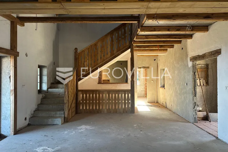 Samobor, eko imanje od tri objekta 1000 m² na parceli 15 000 m² 40