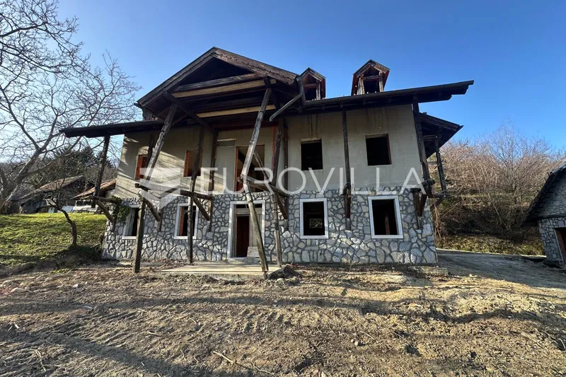 Samobor, eko imanje od tri objekta 1000 m² na parceli 15 000 m² 30