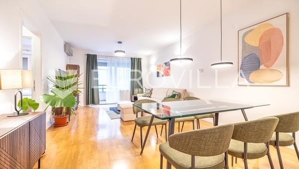 Zagreb, Vlaška, two-bedroom apartment 83 m² with loggia and parking