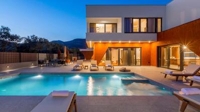 Kaštel Stari, vila za najam izvan turističke sezone
