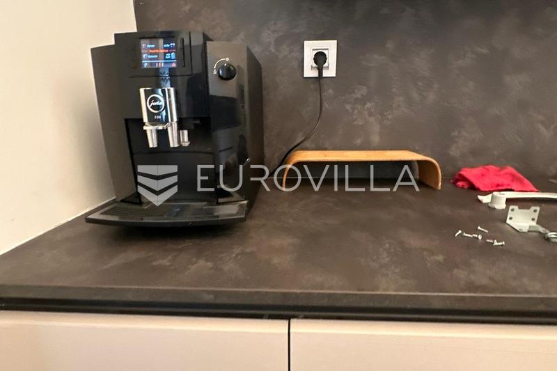 Pola, Centro, Spazioso appartamento di 135 m² con terrazza, due unità combinate nel cuore della città - 10