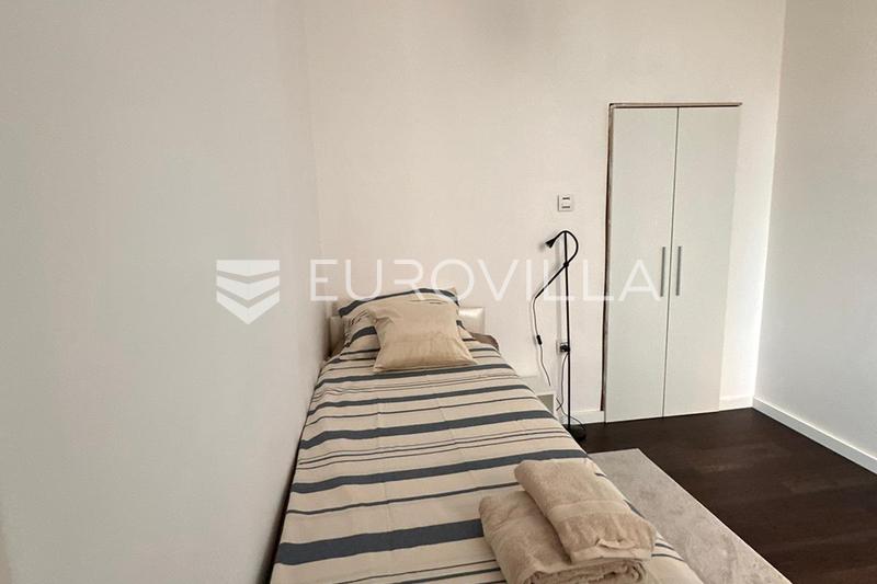 Pola, Centro, Spazioso appartamento di 135 m² con terrazza, due unità combinate nel cuore della città - 25