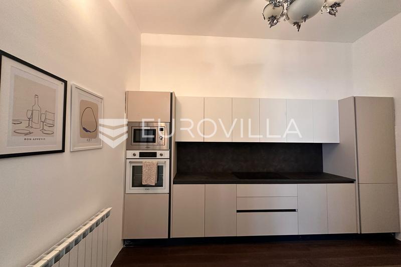 Pola, Centro, Spazioso appartamento di 135 m² con terrazza, due unità combinate nel cuore della città - 14