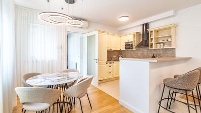 Zagreb, park Maksimir, trosoban stan 79 m², parking, spremište
