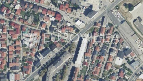Загреб, Загребачка цеста, земельный участок 237 м²