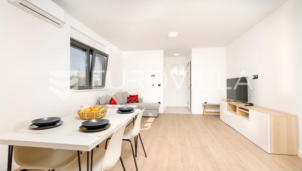 Zadar, Privlaka, két hálószobás lakás kerttel, 83,47 m²