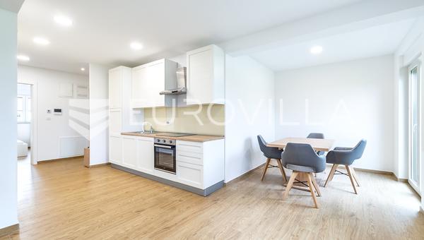 Zagreb, Dubrava, FÖRSTA UTHYRNING, vacker tvårumslägenhet, parkering, förråd, 67 m²