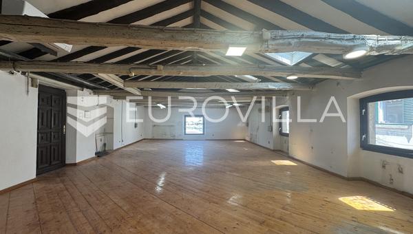 Istria, Rovinj, Espacio Comercial 100 m², Primera Fila al Mar, 1ª planta, techos altos, vistas al mar