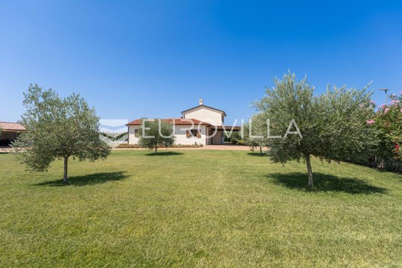 Istrien, Vodnjan, lyxig sten villa med pool, stor tomt och utsikt över Brijuni-öarna - 43