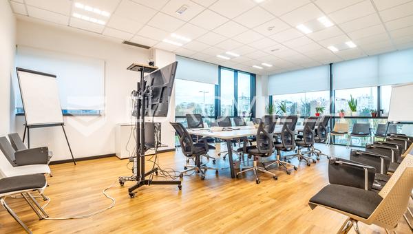 Zagreb, Avenija Dubrovnik, nyrenoveret kontorlokale 352 m2