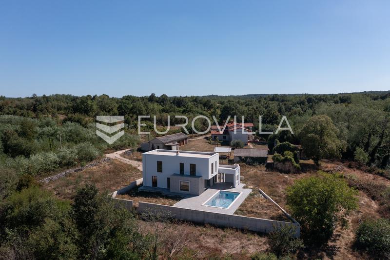 Isztria, Modern villa úszómedencével és kilátással az Učka-hegyre és a természetre - 32