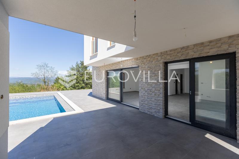 Isztria, Modern villa úszómedencével és kilátással az Učka-hegyre és a természetre - 4