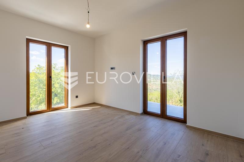 Isztria, Modern villa úszómedencével és kilátással az Učka-hegyre és a természetre - 24