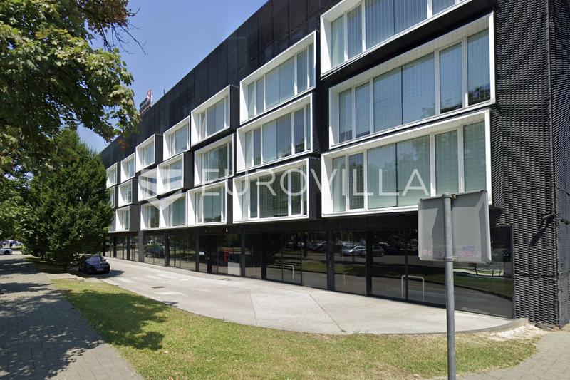 Zagreb, Radnicka, moderna oficina de 496,80 m² en la 4ª planta de un edificio de oficinas