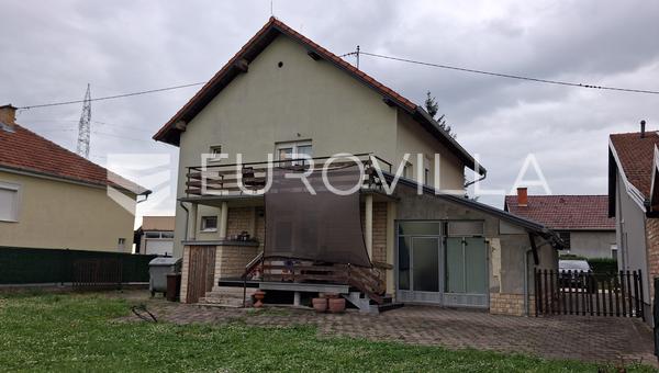 Vinkovci - Mirkovci - Casa espaciosa con gran jardín en alquiler a largo plazo