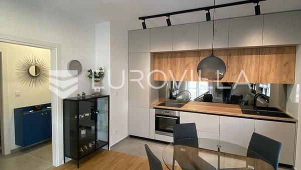 Zagreb, Lučko, moderan dvosoban stan površine 61 m² s vrtom