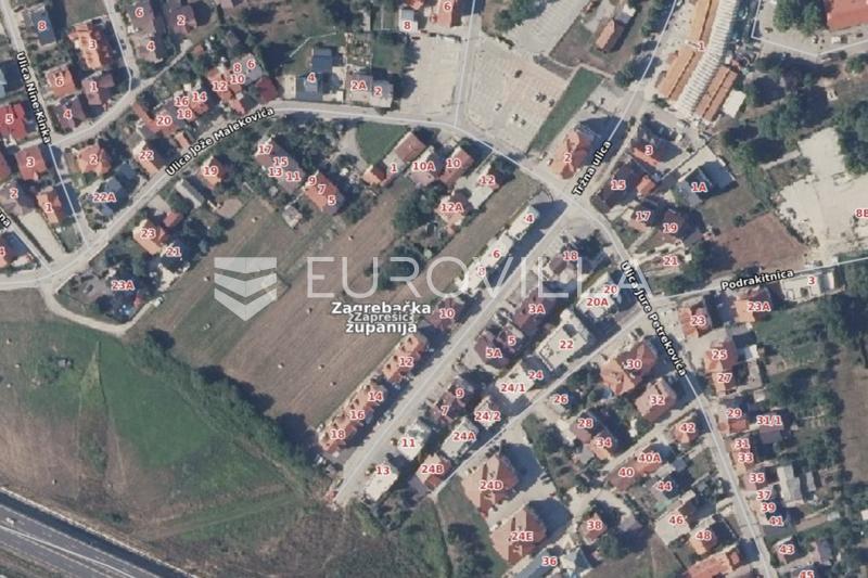 Zaprešić, Centar, ekskluzivno građevinsko zemljište 12502 m²