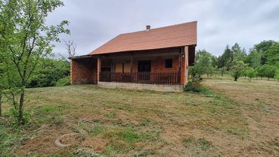 Topusko, 150 m² ev, 72400 m² arazi ve güzel manzaralı