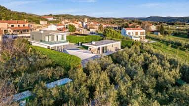 Istria, Vrsar - Private Luxury Residence with Guest House, Heated Pool, Full Privacy