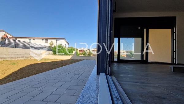 Vir, Apartamento de lujo de 153 m² con un impresionante jardín privado de 250 m² - A solo 180 m de la playa