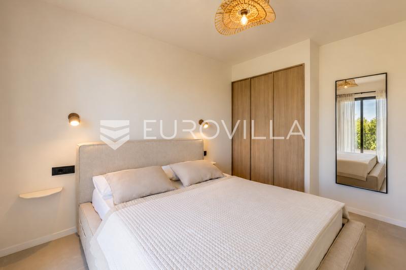 Podstrana, onlangs gerenoveerd tweekamerappartement te huur nabij de zee - 7