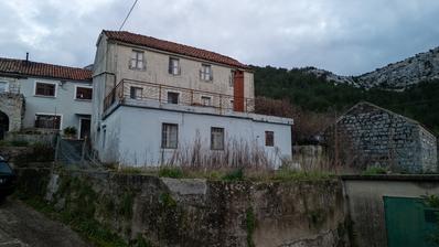 Peljesac, Putnikovici, perheasunto remontoitavaksi