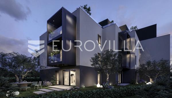 Hvar, Vrboska, apartamento de três quartos em um novo edifício, área útil líquida de 104 m²