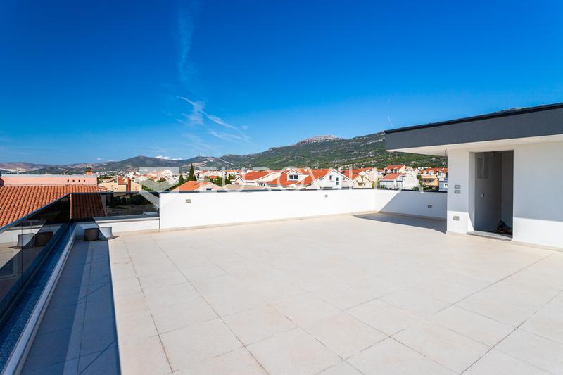 Kastel Kambelovac - møblert toppleilighet med tre soverom, en romslig takterrasse og fantastisk utsikt - 19