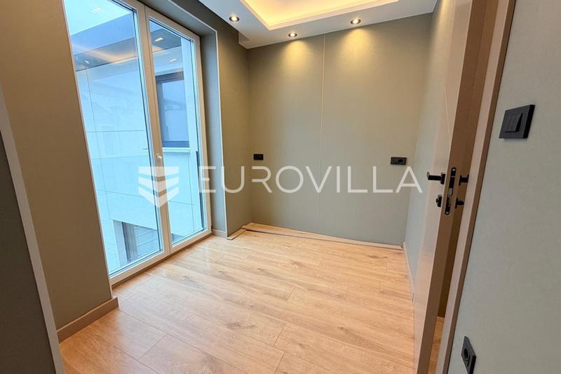 Crikvenica, EXCLUSIVE NEW DEVELOPMENT, one-bedroom apartment 19 m² A25, close to the sea, wellness