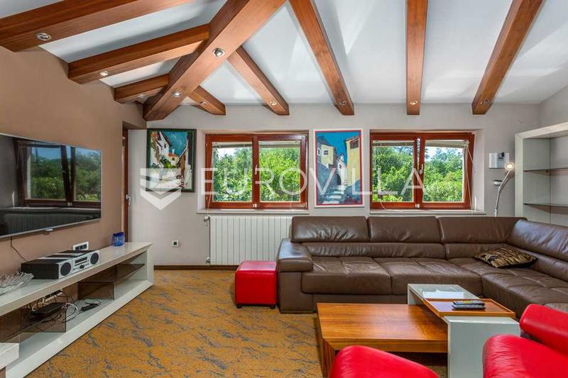 Krk, Dobrinj, rustikalna villa s grijanim bazenom od 60 m², jacuzzijem, saunom i fitnessom - 7