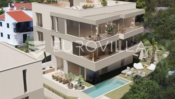 Ciovo, Okrug Gornji - apartamento de dos dormitorios con terraza